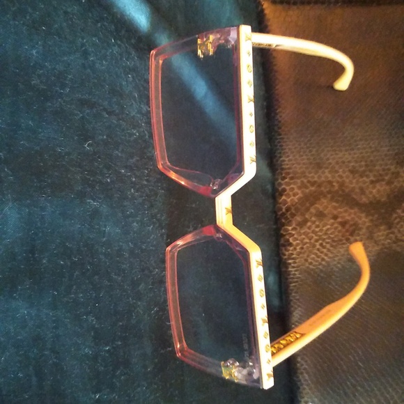 Louis Vuitton sunglasses - Picture 4 of 11